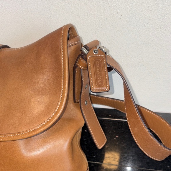 Coach Vintage Soho  Leather/Silver Buckle Crossbody Bag Saddlebag Hang Tag. 9480 - Picture 4 of 16